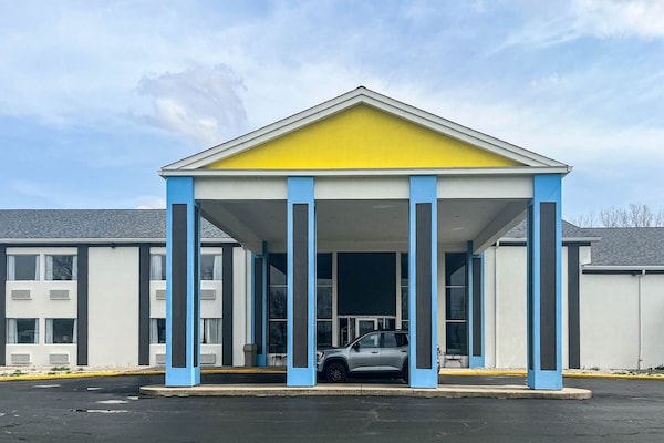 Foto van 1 kingsize bed | Rookvrij, koelkast - Vakantiehuis in Fremont (OH) - ExteriorSummer
