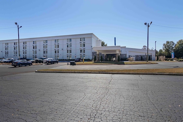 Foto van 1 kingsize bed | Premium, koelkast - Vakantiehuis in Decatur GA - ExteriorSummer