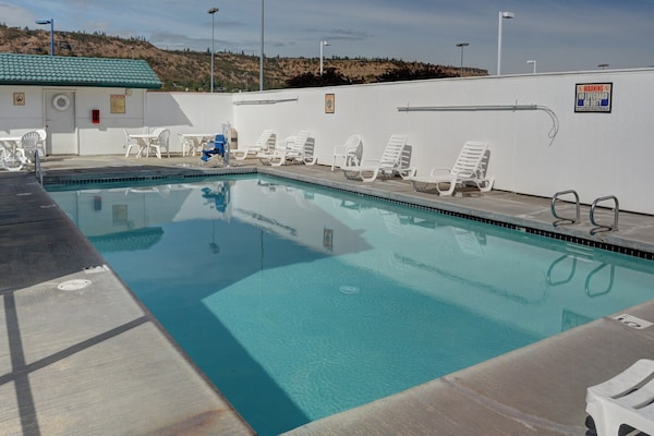Foto van 1 tweepersoonsbed (queensize) | Rookvrij - Vakantiehuis in The Dalles - Facilities