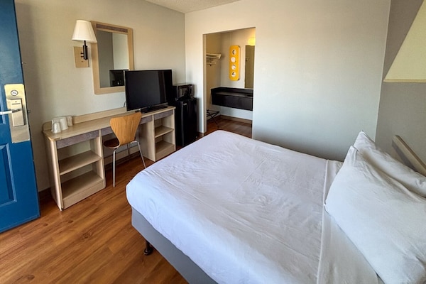 Foto van 1 tweepersoonsbed (Queensize) | Rolstoeltoegankelijk bad (Nsmk) - BedRoom