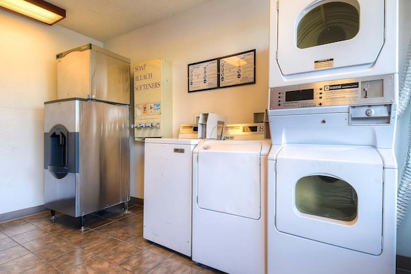 Foto van 1 tweepersoonsbed (queensize) | Roken mogelijk - Vakantiehuis in Las Vegas NV - Facilities