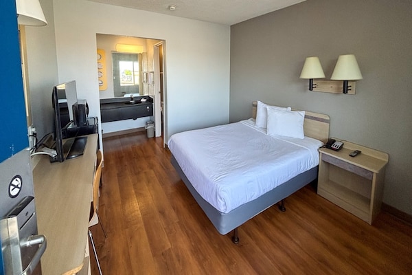 Foto van 1 tweepersoonsbed (queensize) | Roken mogelijk - Vakantiehuis in Las Vegas NV - BedRoom