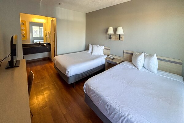 Foto van 1 tweepersoonsbed (queensize) | Rookvrij - Vakantiehuis in Las Vegas NV - BedRoom