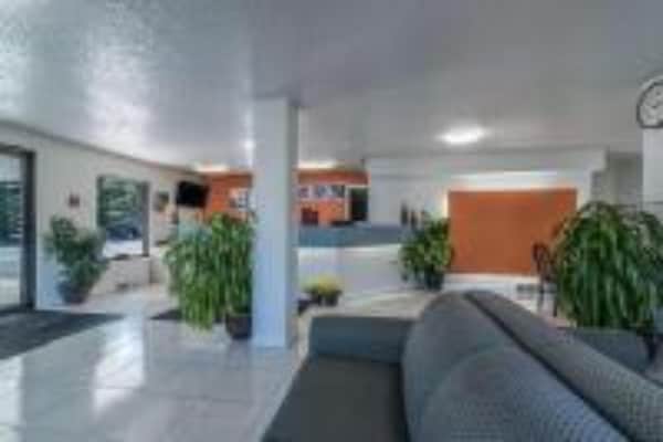Foto van 1 kingsize bed | Roken toegestaan - Vakantiehuis in Albany - HallReception
