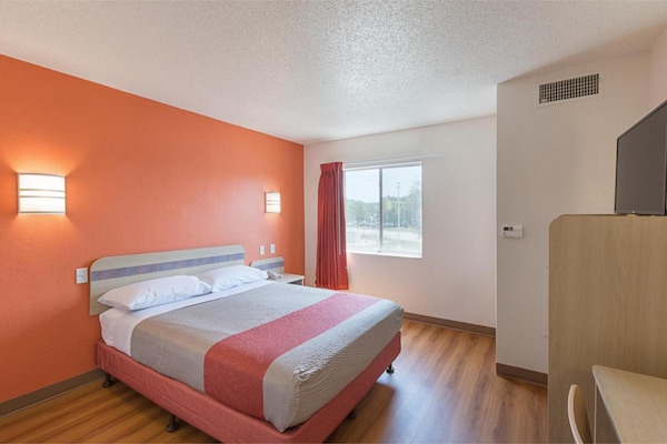 Foto van 1 tweepersoonsbed | Rookvrij - Vakantiehuis in Columbia SC - BedRoom