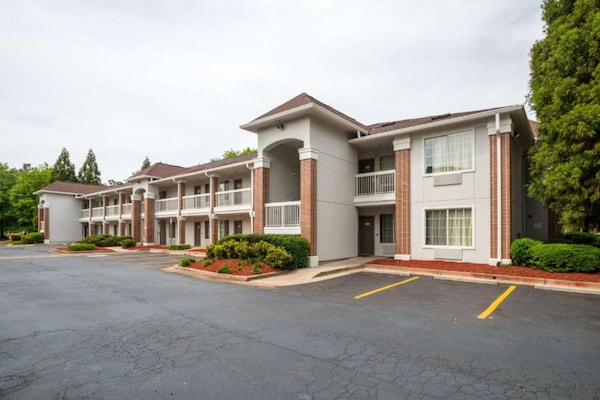 Foto van 1 tweepersoonsbed (queensize) | Rookvrij - Vakantiehuis in Atlanta - ExteriorSummer