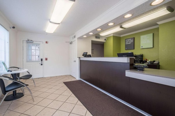 Foto van 1 tweepersoonsbed (queensize) | Rookvrij - Vakantiehuis in Atlanta - HallReception