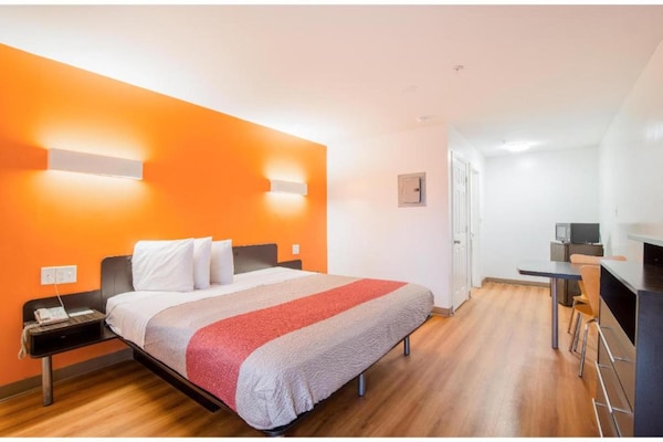 Foto van 1 tweepersoonsbed (queensize) | Niet-roken, Keuken - BedRoom