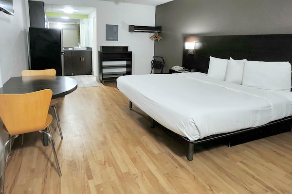 Foto van 1 kingsize bed | Suite, rookvrij, magnetron - Vakantiehuis in Columbus - BedRoom