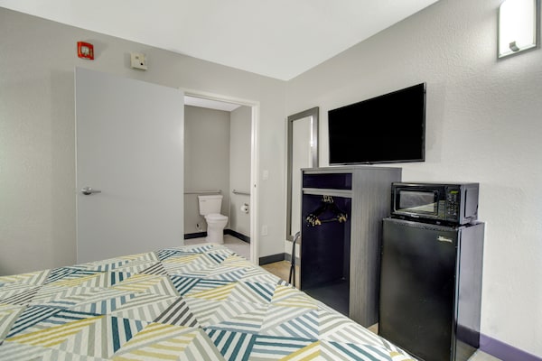 Foto van 1 tweepersoonsbed (Queensize) | Premium, Deluxe - Vakantiehuis in Venice - BedRoom