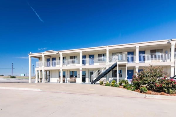 Foto van 1 kingsize bed | Rookvrij - Vakantiehuis in Wichita Falls - ExteriorSummer