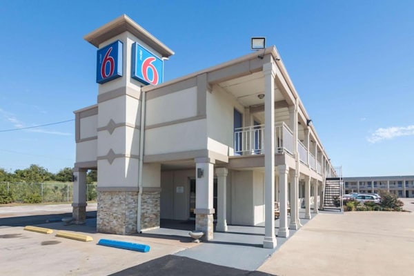 Foto van 1 kingsize bed | Rookvrij - Vakantiehuis in Wichita Falls - ExteriorSummer
