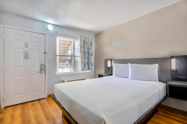 Foto van 1 tweepersoonsbed (queensize) | Rookvrij - Vakantiehuis in Austin - BedRoom