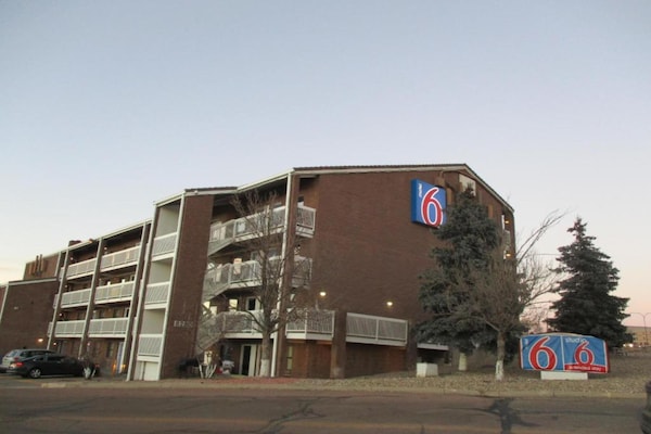 Foto van 1 kingsize bed | Rookvrij, keuken - Vakantiehuis in Colorado Springs - Outdoor