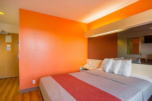 Foto van 1 tweepersoonsbed (Queensize) | Rolstoeltoegankelijk bad (Nsmk) - BedRoom