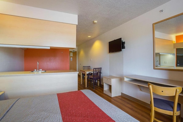 Foto van 1 tweepersoonsbed (Queensize) | Rolstoeltoegankelijk bad (Nsmk) - BedRoom