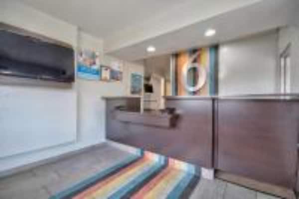 Foto van 1 kingsize bed | Rookvrij - Vakantiehuis in Albuquerque - HallReception