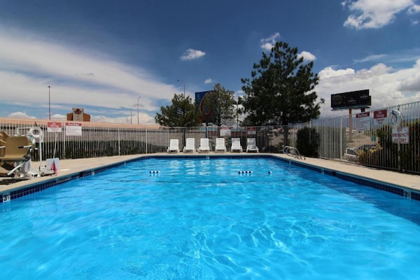 Foto van 1 tweepersoonsbed | Niet-roken - Vakantiehuis in Albuquerque - PoolOfHouse