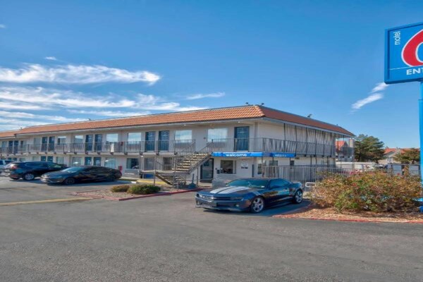 Foto van 1 tweepersoonsbed | Magnetron, rookvrij - Vakantiehuis in Albuquerque - ExteriorSummer