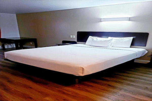 Foto van 1 tweepersoonsbed (queensize) | Rookvrij - Vakantiehuis in Hesperia - BedRoom