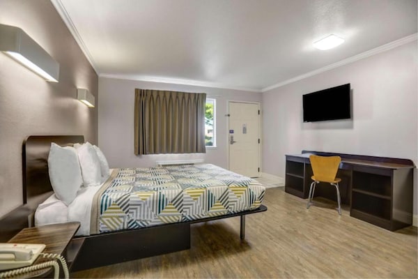 Foto van 1 tweepersoonsbed (queensize) | Rookvrij - Vakantiehuis in Lodi - BedRoom