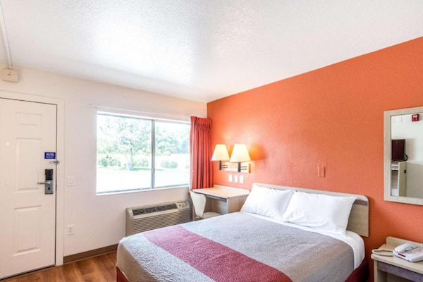 Foto van 1 tweepersoonsbed | Rolstoeltoegankelijke - Vakantiehuis in Redding CA - BedRoom